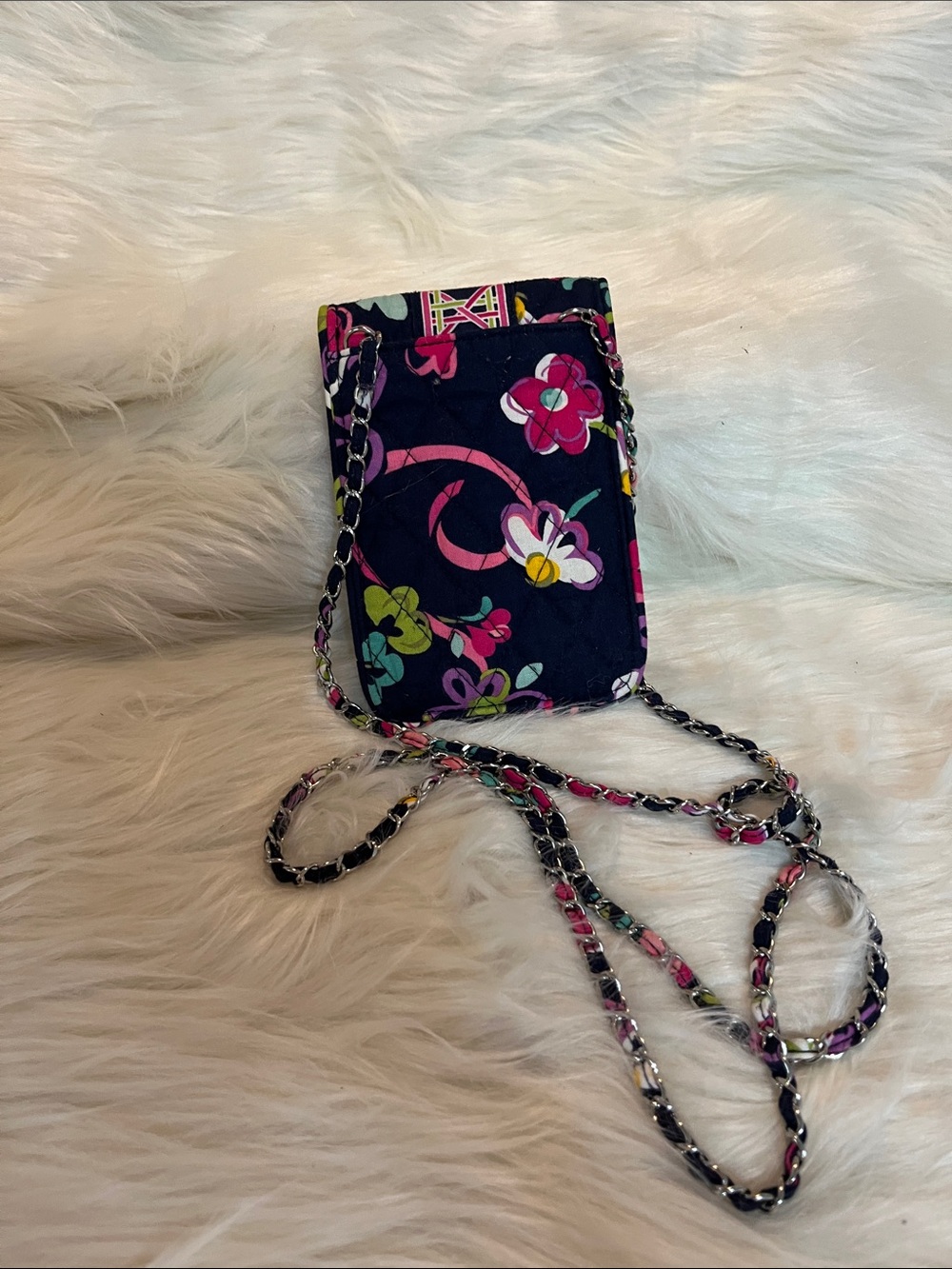 Vera Bradley Navy Floral Quilted Crossbody Phone Bag - Picture 3 of 4